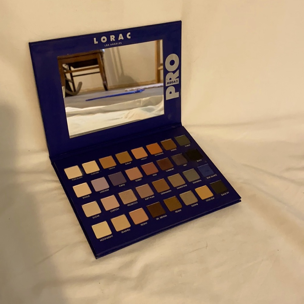 LORAC Mega Pro 2 Palette.
